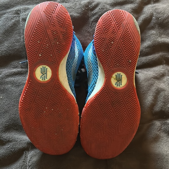 Nike Kyrie 4th of July - WILL CLEAN BEFORE SHIPPING TO YOU!! - Picture 2 of 2